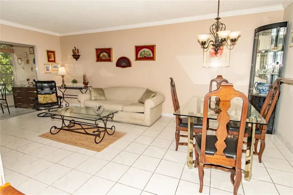 $2,500 | 5003 Northwest 35th Street, Unit 503, Lauderdale Lakes, FL 33319