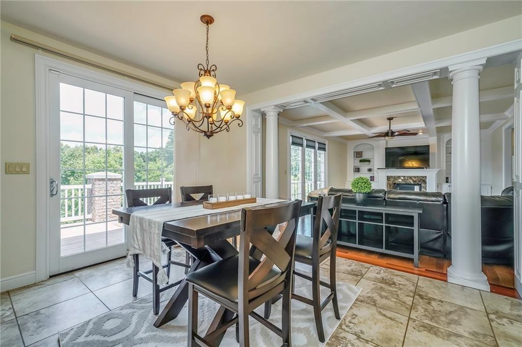 2129 John's Ridge Road Coraopolis, PA 15108 - Photo 5 of 25 Gallery Image 5