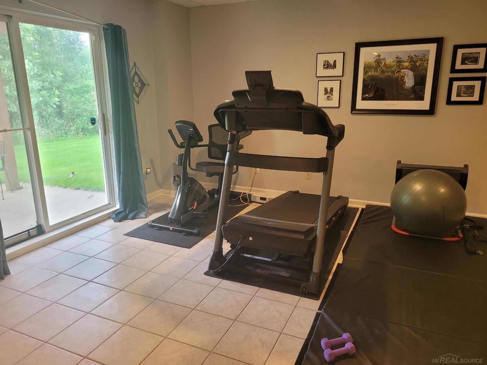10210 Hawthorne Ridge Road, Unit 4 Goodrich, MI 48438 - Photo 9 of 21