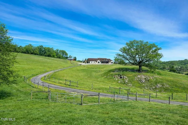 $5,555,555 | 18213 Old Jonesboro Road, Bristol, VA 24202