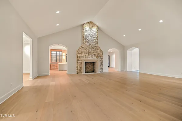 $5,555,555 | 18213 Old Jonesboro Road, Bristol, VA 24202