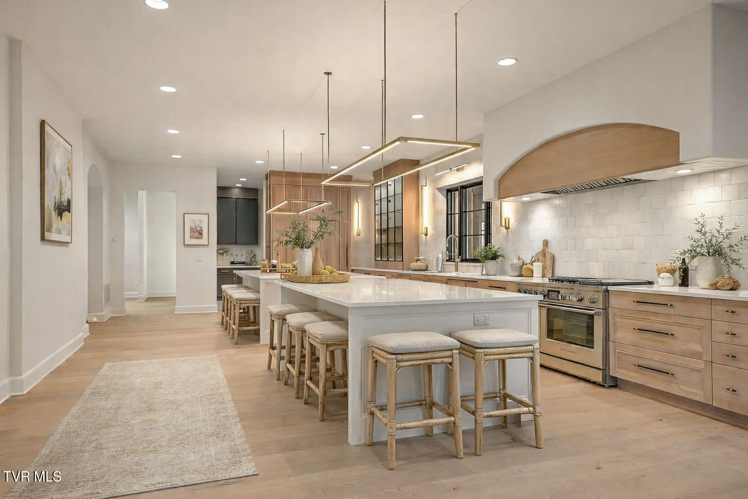 18213 Old Jonesboro Road Bristol, VA 24202 - Photo 26 of 75 Old Jboro Interior Staging GUnit-23