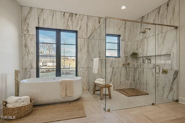 $5,555,555 | 18213 Old Jonesboro Road, Bristol, VA 24202