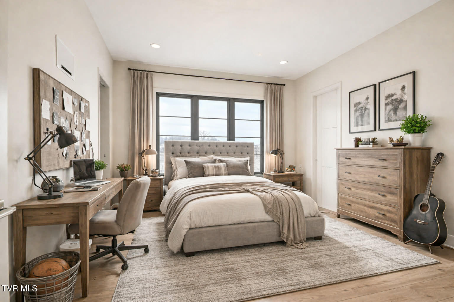 18213 Old Jonesboro Road Bristol, VA 24202 - Photo 44 of 75 Old Jboro Interior Staging GUnit-19