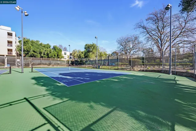 $424,900 | 420 North Civic Drive, Unit 403, Walnut Creek, CA 94596