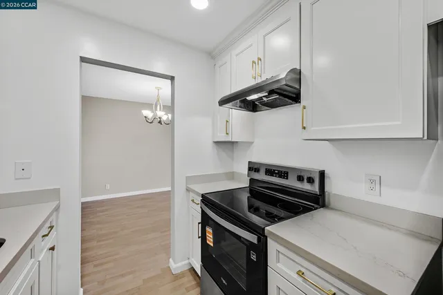 $424,900 | 420 North Civic Drive, Unit 403, Walnut Creek, CA 94596