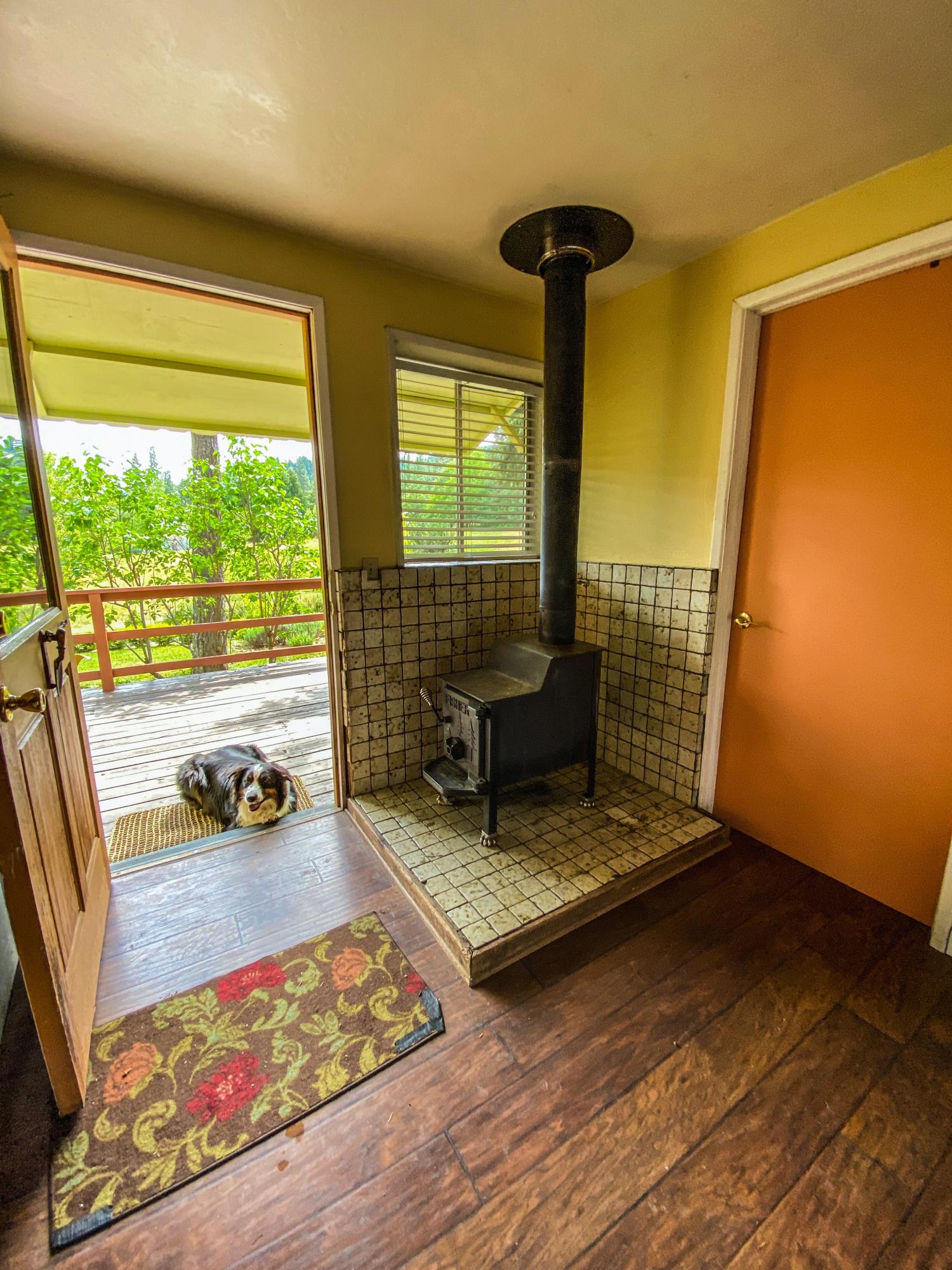 7620 Upper Applegate Road Jacksonville, OR 97530 - Photo 14 of 44 0A8D1313-1F07-4312-A78A-D7032C6C461E