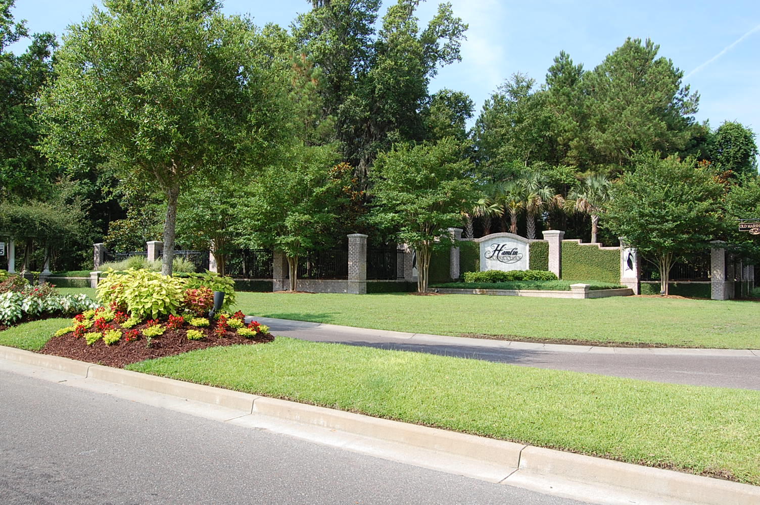 1444 Clancy Road Mount Pleasant, SC 29466 - Photo 33 of 33 Hamlin entrance