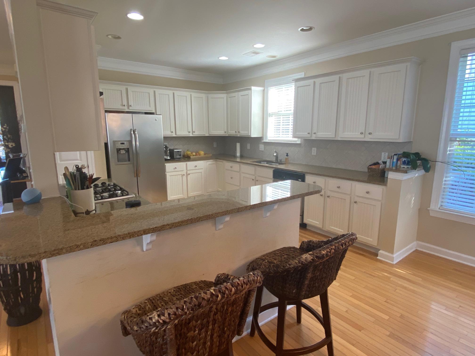 1444 Clancy Road Mount Pleasant, SC 29466 - Photo 5 of 33 Bar Area