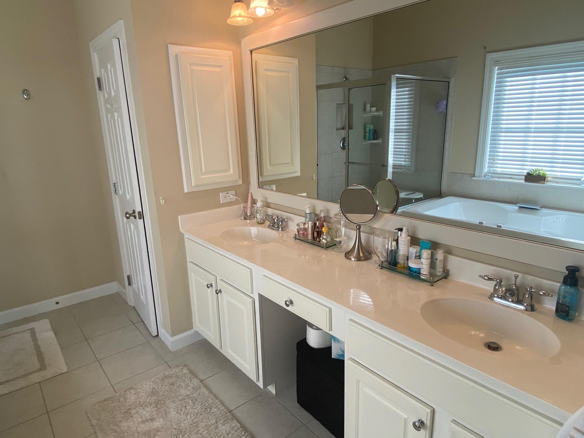 1444 Clancy Road Mount Pleasant, SC 29466 - Photo 10 of 33 Owners Bath