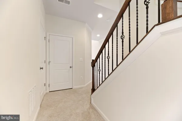 $3,350 | 42409 Dogwood Square, Sterling, VA 20166