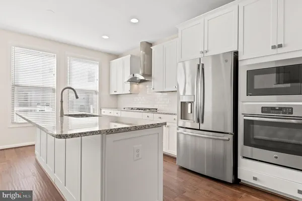 $3,350 | 42409 Dogwood Square, Sterling, VA 20166