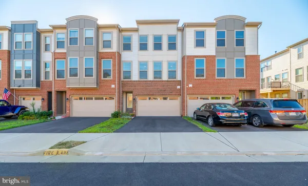 $3,350 | 42409 Dogwood Square, Sterling, VA 20166