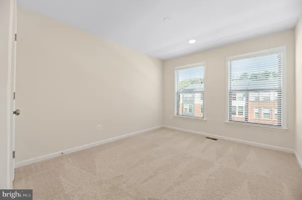 $3,350 | 42409 Dogwood Square, Sterling, VA 20166