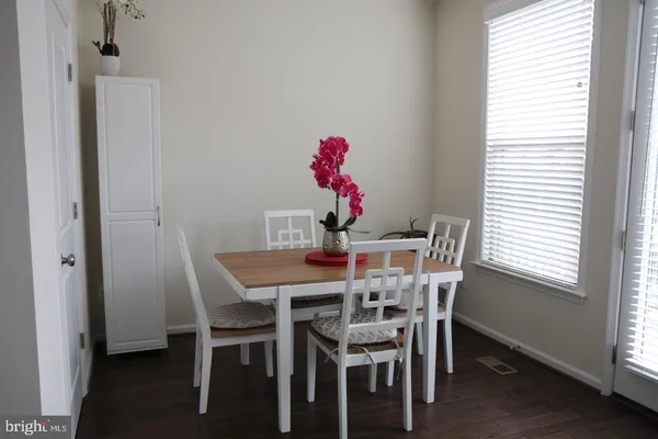 $3,350 | 42409 Dogwood Square, Sterling, VA 20166