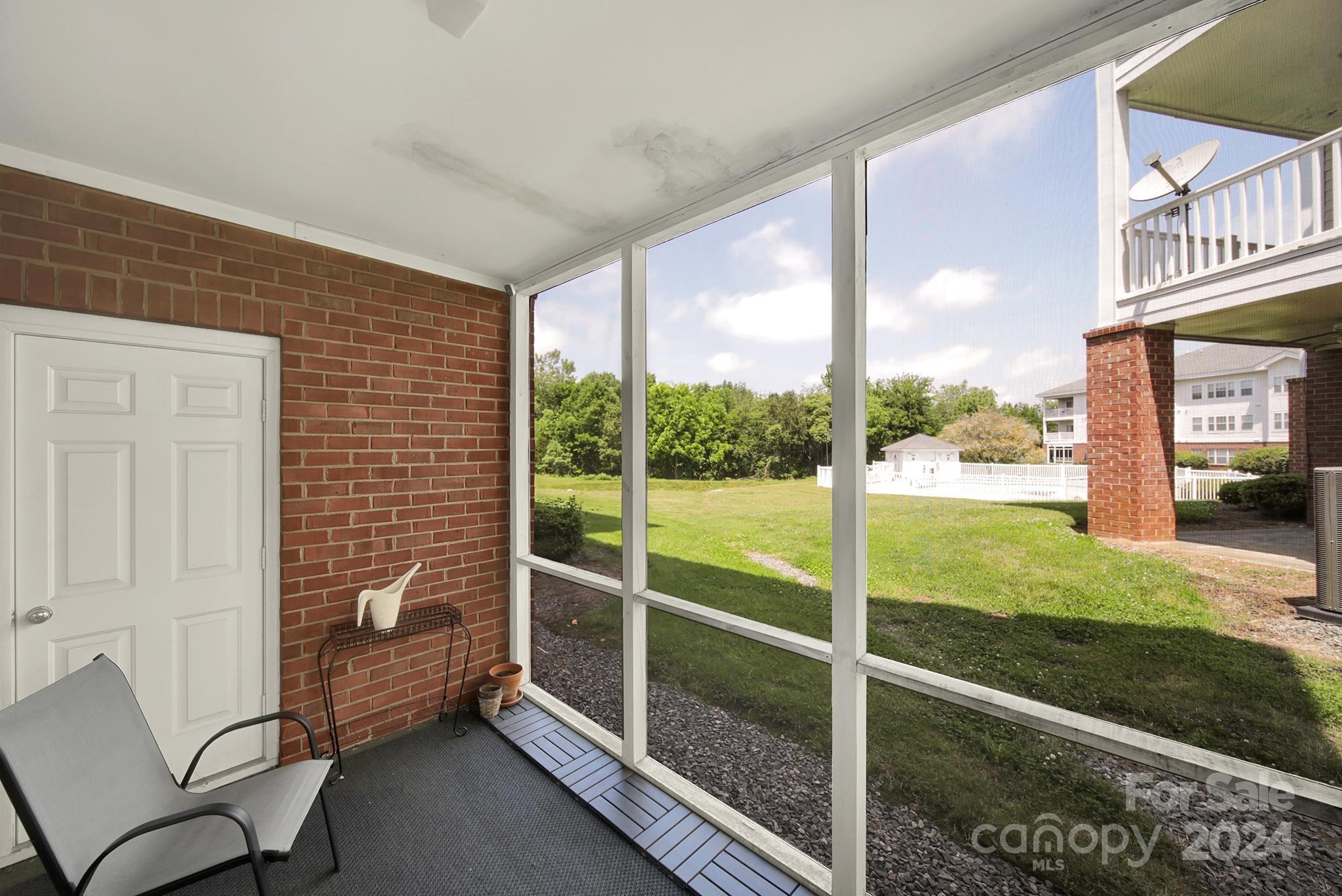 8959 Meadow Vista Road Charlotte, NC 28213 - Photo 22 of 32 a view of back yard