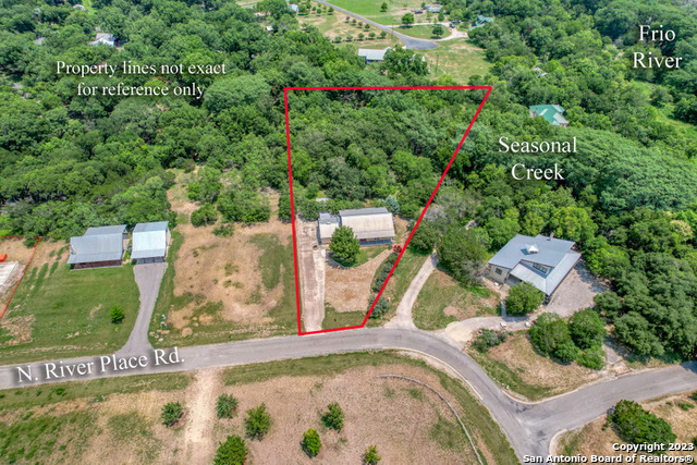 28 South River Pl Road Rio Frio, TX 78879 - Photo 8 of 40