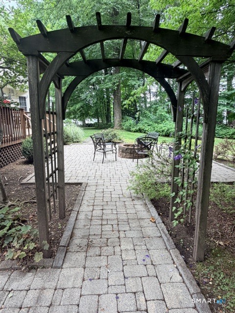 10 Ferris Road Newtown, CT 06470 - Photo 3 of 5