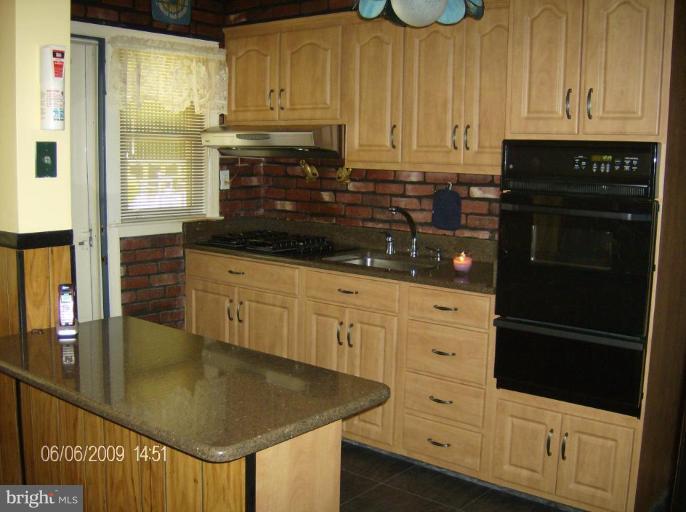 2138 Vailthorn Road Middle River, MD 21220 - Photo 8 of 21 Kitchen