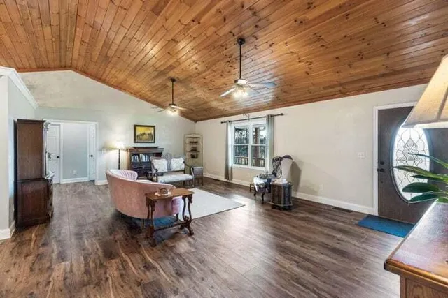 $635,000 | 1535 Hughes Lake Road Southeast, Cleveland, TN 37323