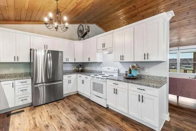 $635,000 | 1535 Hughes Lake Road Southeast, Cleveland, TN 37323