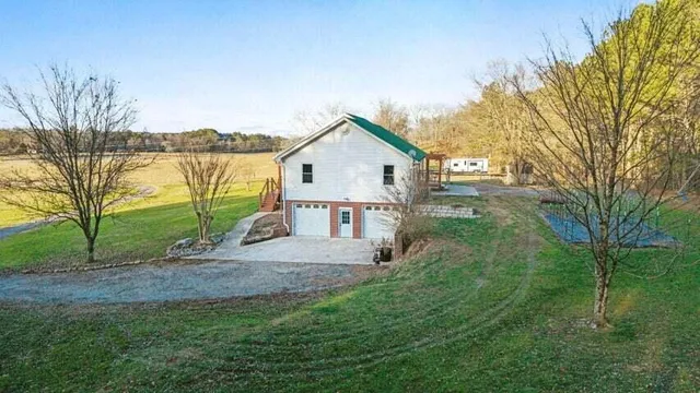 $635,000 | 1535 Hughes Lake Road Southeast, Cleveland, TN 37323