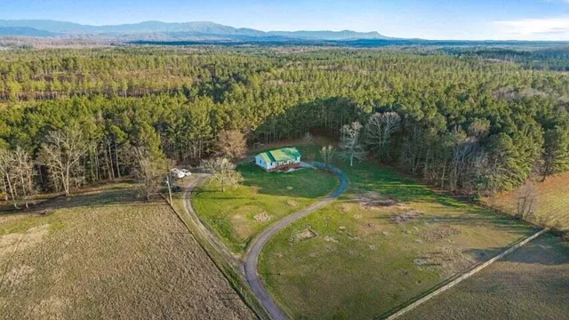 $635,000 | 1535 Hughes Lake Road Southeast, Cleveland, TN 37323