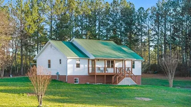$635,000 | 1535 Hughes Lake Road Southeast, Cleveland, TN 37323