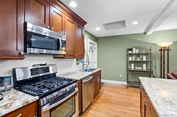 $819,000 | 2632 Montauk Avenue, Merrick, NY 11566