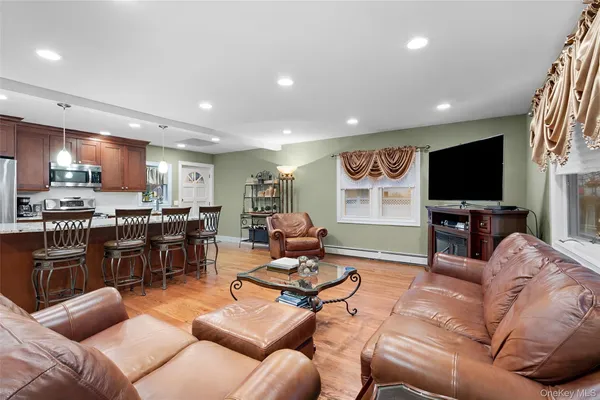 $819,000 | 2632 Montauk Avenue, Merrick, NY 11566