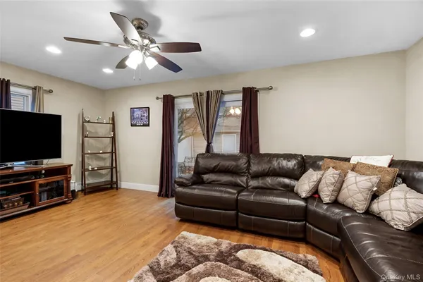 $819,000 | 2632 Montauk Avenue, Merrick, NY 11566