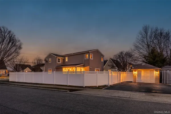 $819,000 | 2632 Montauk Avenue, Merrick, NY 11566