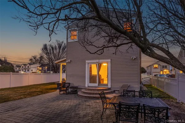 $819,000 | 2632 Montauk Avenue, Merrick, NY 11566