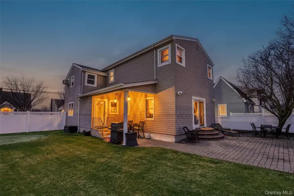$819,000 | 2632 Montauk Avenue, Merrick, NY 11566
