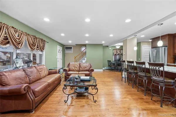 $819,000 | 2632 Montauk Avenue, Merrick, NY 11566