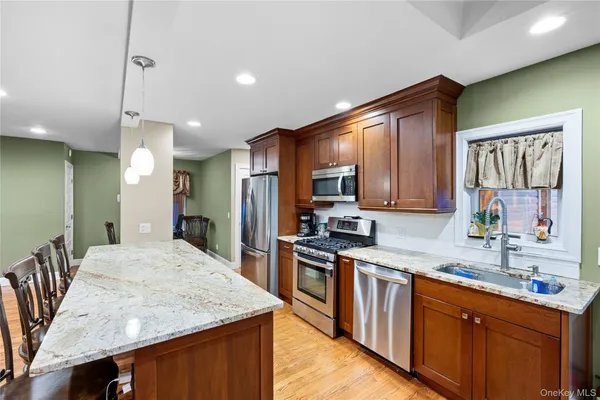 $819,000 | 2632 Montauk Avenue, Merrick, NY 11566