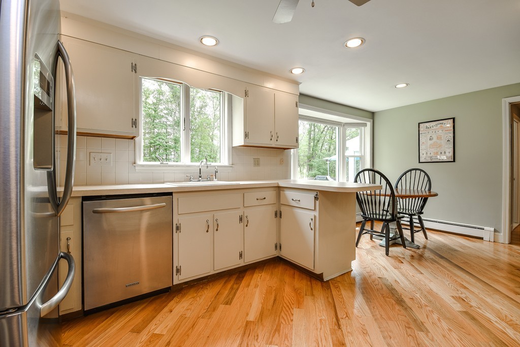 14 Wood Road Sherborn, MA 01770 - Photo 10 of 29 Gallery Image 10