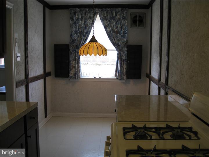 7104 Souder Street Philadelphia, PA 19149 - Photo 9 of 13 Kitchen