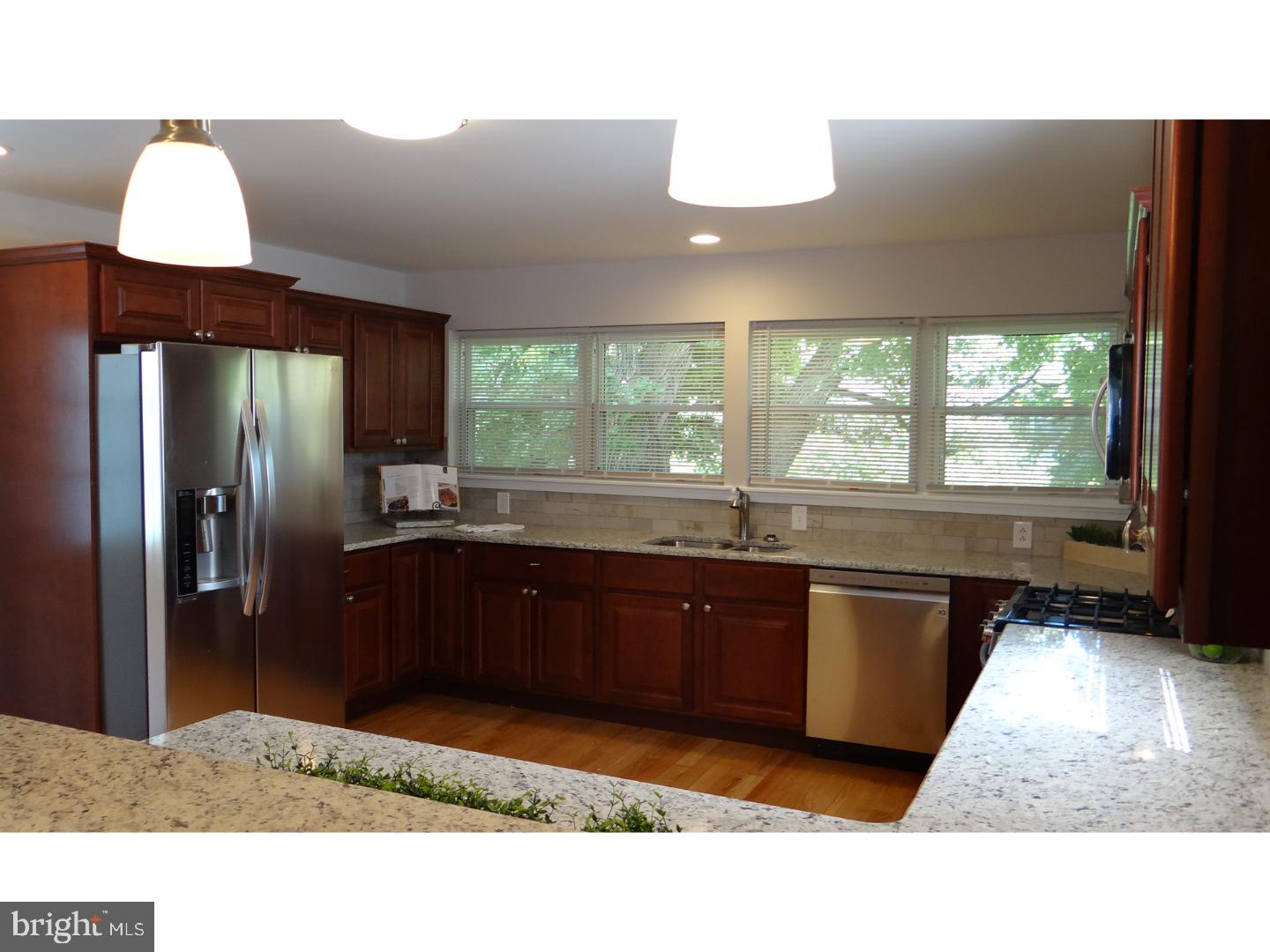 708 South Harmony Road Newark, DE 19713 - Photo 4 of 25