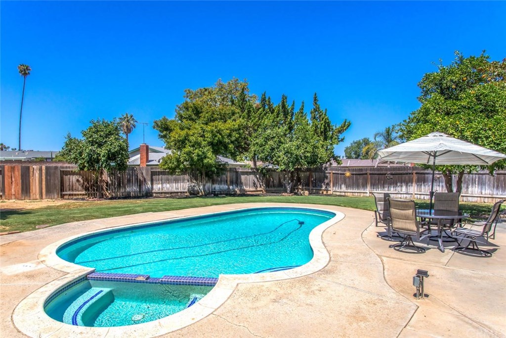 2745 Westridge Road Riverside, CA 92506 - Photo 1 of 29