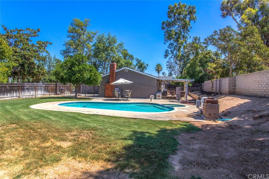 2745 Westridge Road Riverside, CA 92506 - Photo 22 of 29