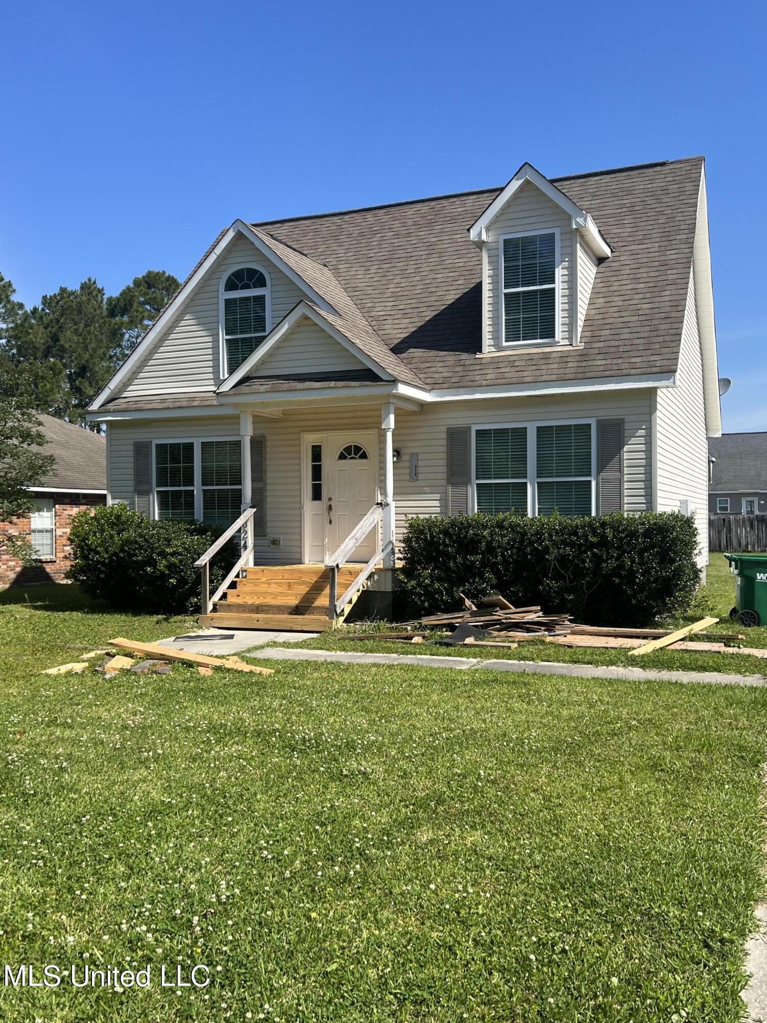 8624 Old Walnut Road Ocean Springs, MS 39564 - Photo 2 of 12 Old Walnut Front1