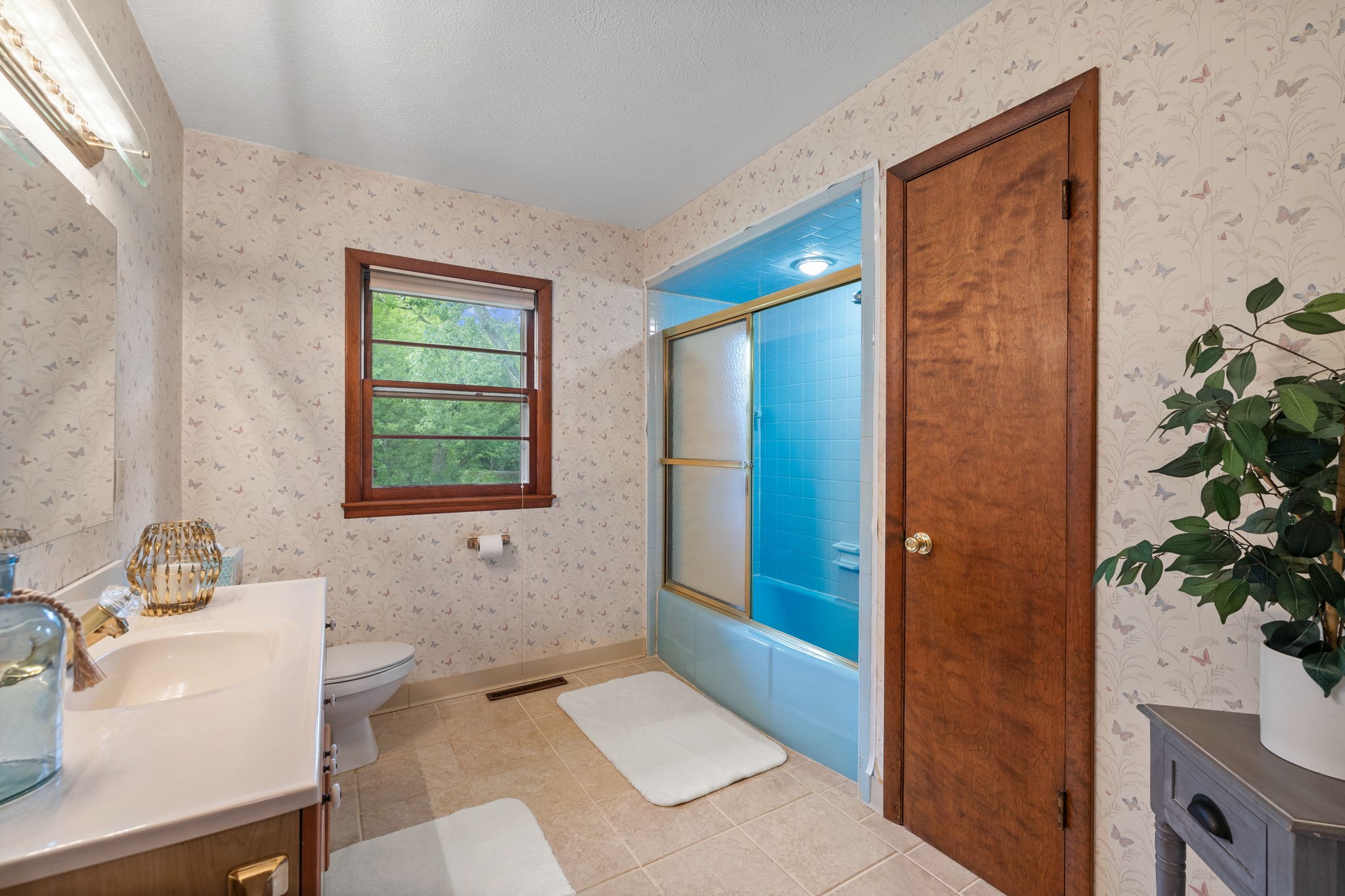 3443 Mann Road Lebanon, TN 37087 - Photo 36 of 55 a bathroom with a sink and a mirror