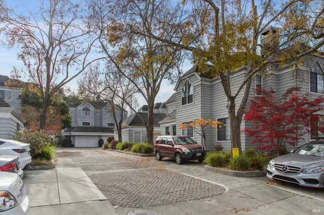 $1,350,000 | 93 Ashford Avenue, Mill Valley, CA 94941