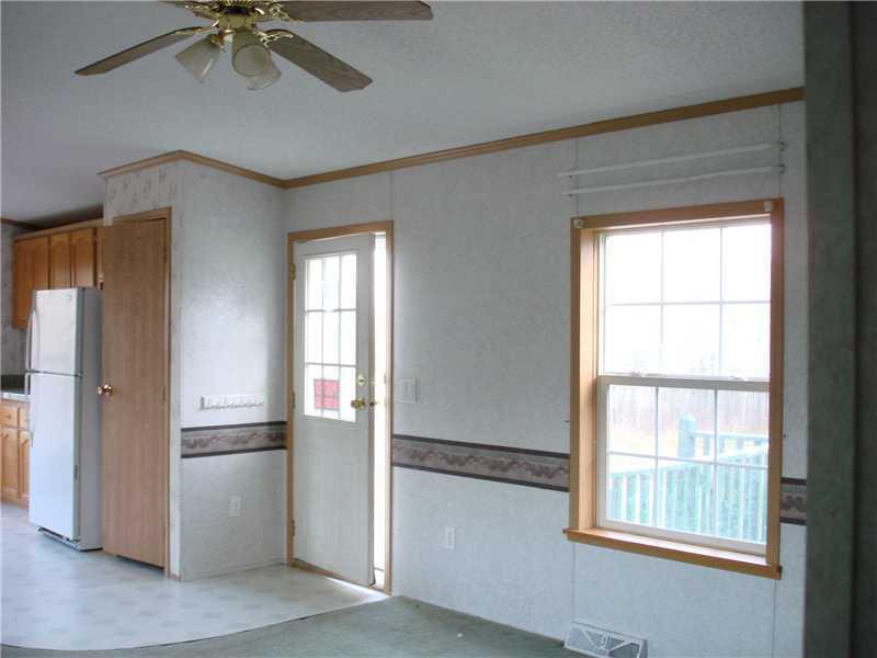 99 Monroe Road Winterport, ME 04496 - Photo 8 of 20 Living Room.