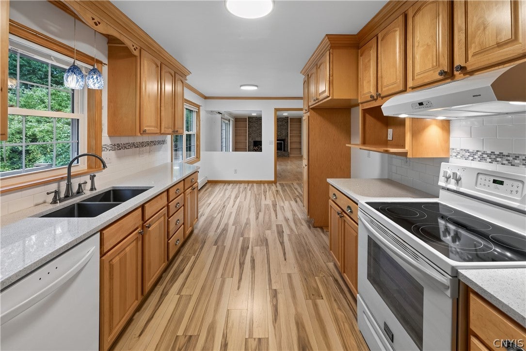 8001 Brookside Drive Rome, NY 13440 - Photo 4 of 35 Gallery Image 4
