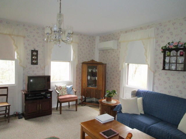 39 Russell Road Kents Hill, ME 04349 - Photo 3 of 14 IMG_0498-001