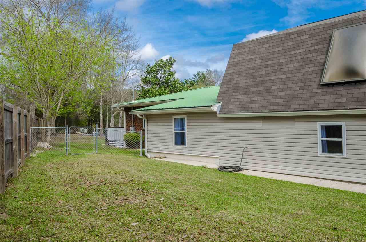 1301 Williams Ditch Road Cantonment, FL 32533 - Photo 11 of 45