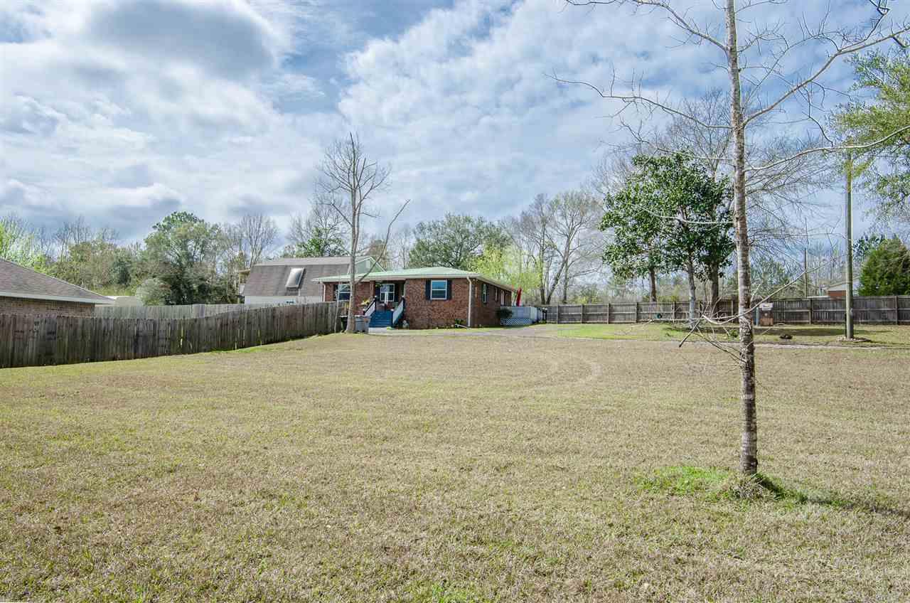 1301 Williams Ditch Road Cantonment, FL 32533 - Photo 3 of 45