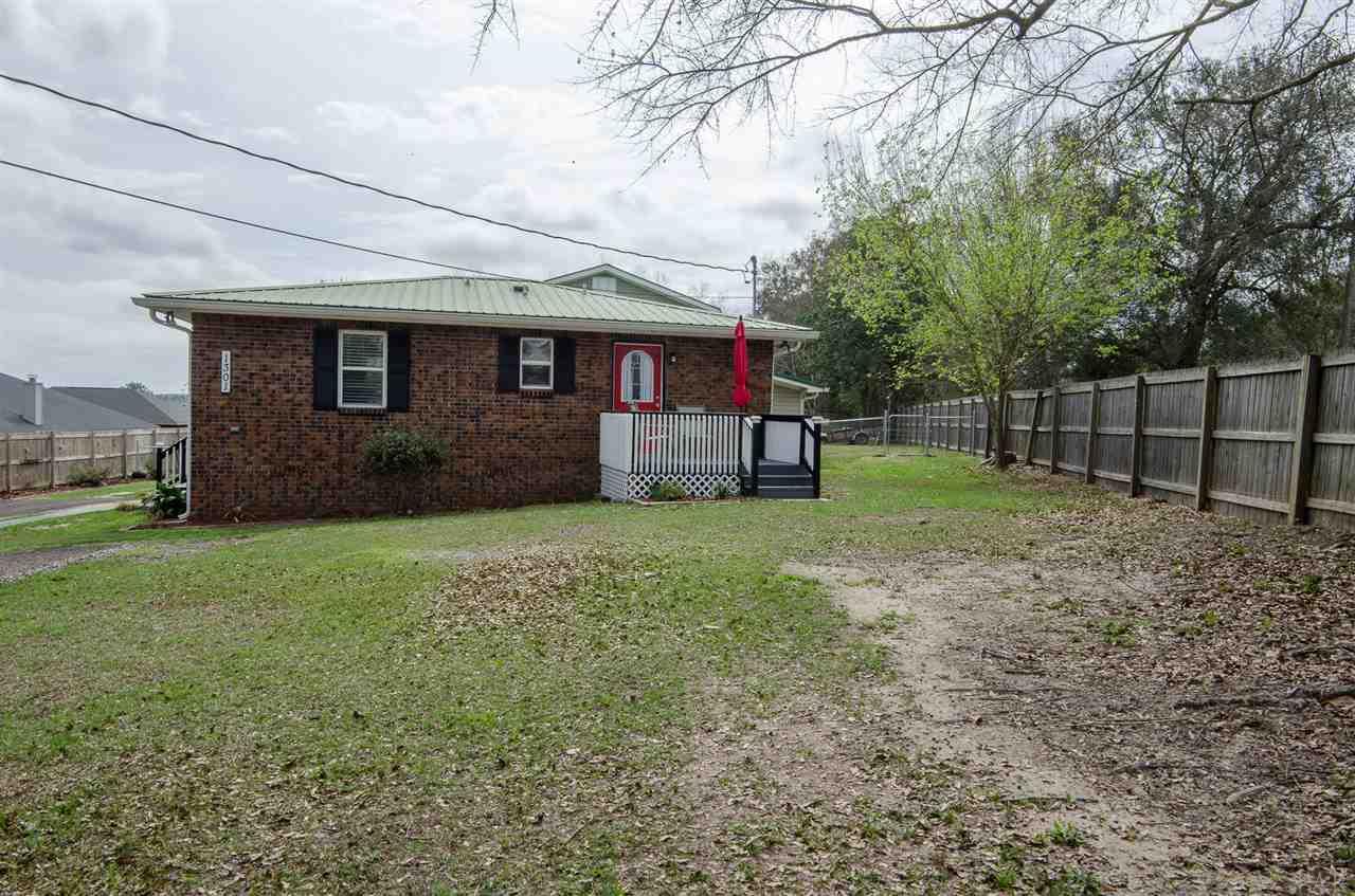 1301 Williams Ditch Road Cantonment, FL 32533 - Photo 6 of 45